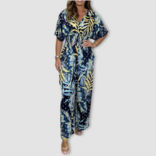  Amber | Zomerse jumpsuit met stretch taille voor dames, bladprint